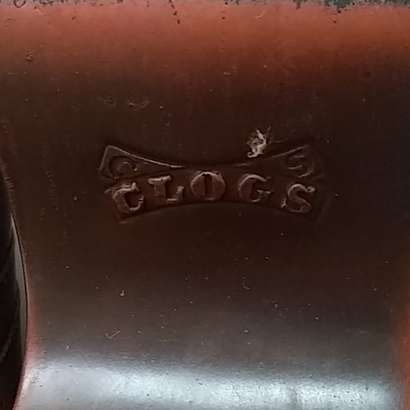 Clogs - Picture 5 of 8